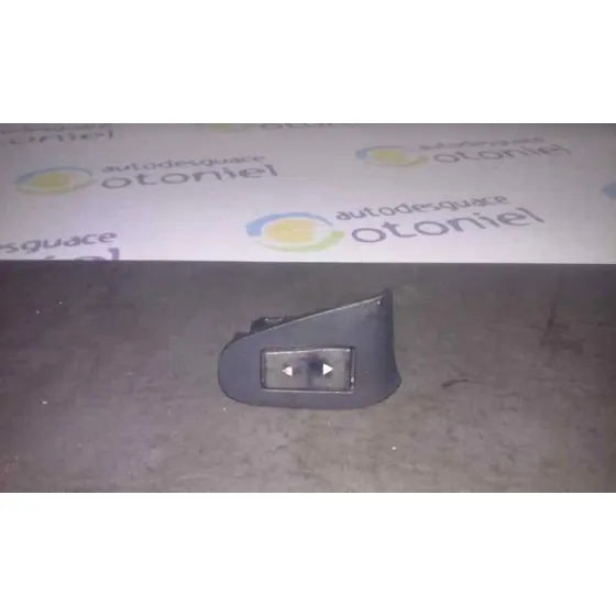 Mando Elevalunas Delantero Derecho para Fiat Stilo (192)