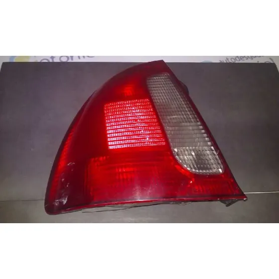 Piloto Trasero Izquierdo para Mg Serie 400 (Rt)