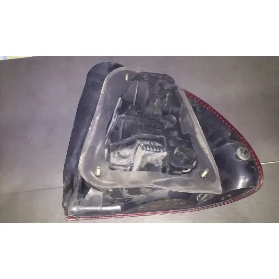 Piloto Trasero Izquierdo para Mg Serie 400 (Rt)