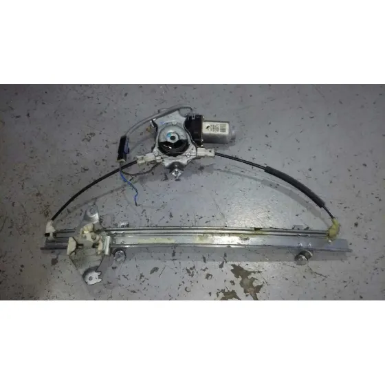 Elevalunas Delantero Izquierdo para Nissan Almera (N16/E)
