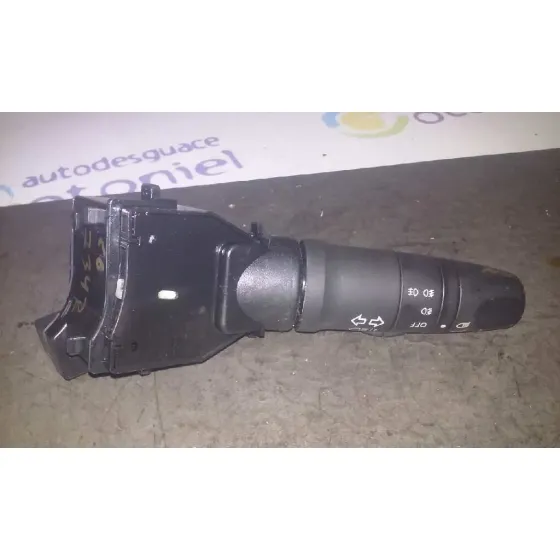 Mando Intermitentes para Nissan Primera Trav. (P12)