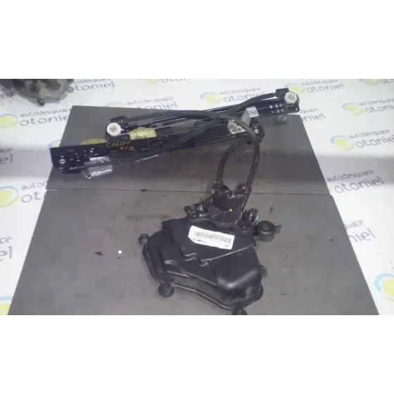 Elevalunas Delantero Derecho para Seat Ibiza (6J5)