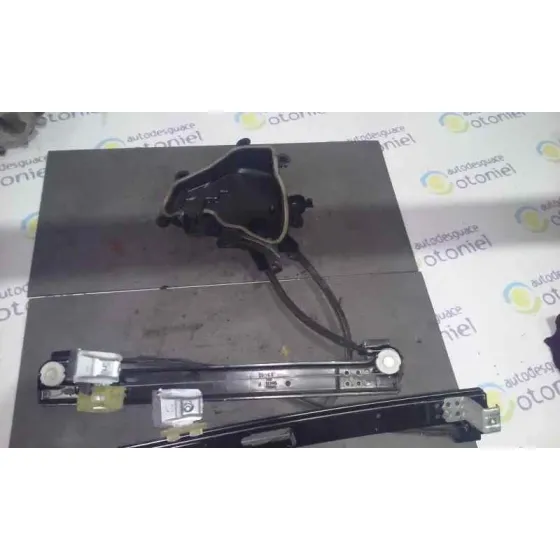 Elevalunas Delantero Derecho para Seat Ibiza (6J5)