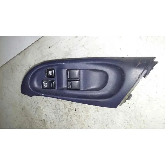 Mando Elevalunas Delantero Izquierdo para Nissan Almera (N16/E)