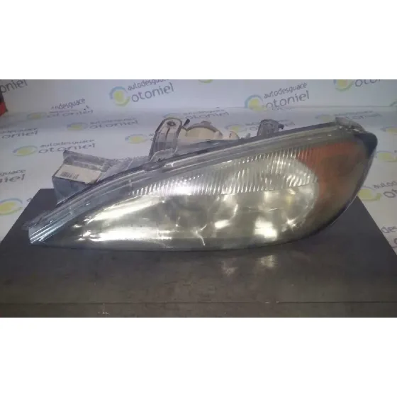 Faro Izquierdo para Nissan Primera Berlina (P11)