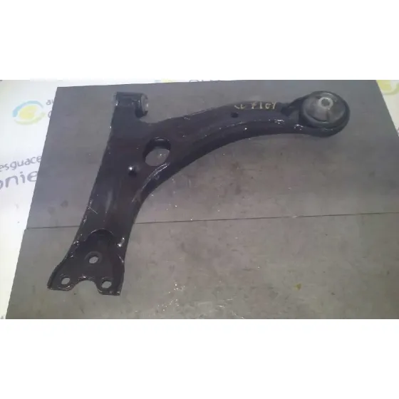 Brazo Suspension Inferior Delantero Derecho para Toyota Corolla Verso (R1)