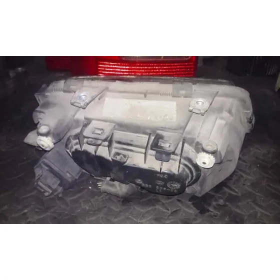 Faro Izquierdo para Audi A3 (8L)