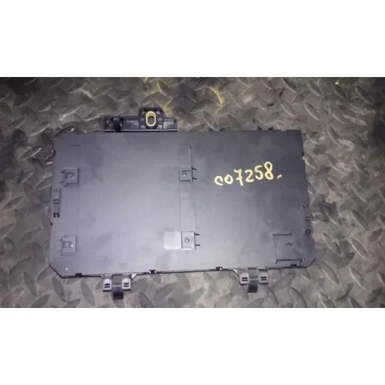 Caja Reles / Fusibles para Opel Astra H Berlina