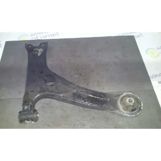 Brazo Suspension Inferior Delantero Izquierdo para Toyota Avensis Berlina (T25)