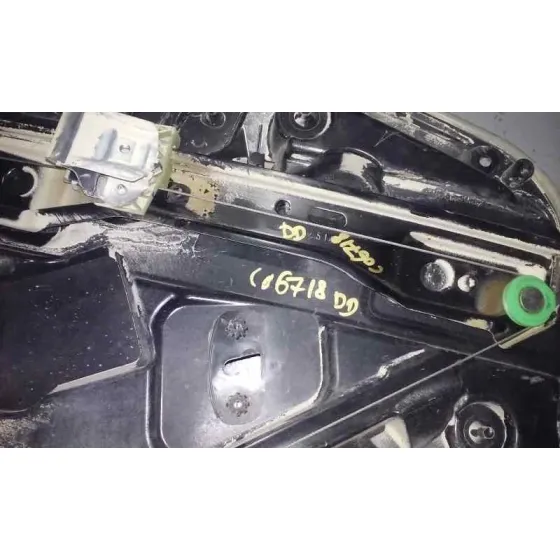Elevalunas Delantero Izquierdo para Mercedes-Benz Clase A (W176)