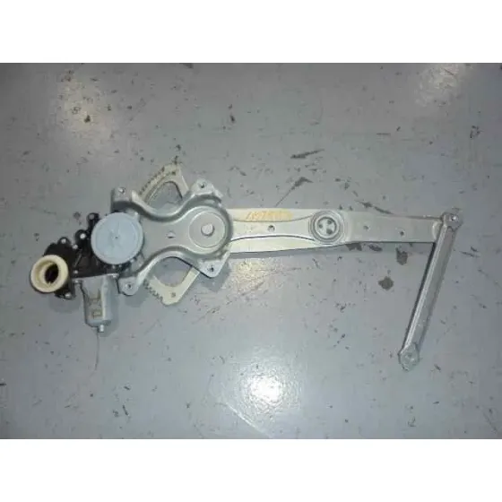 Elevalunas Delantero Izquierdo para Toyota Corolla (E15)