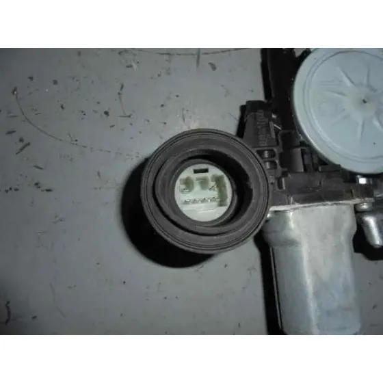 Elevalunas Delantero Izquierdo para Suzuki Swift Berlina (Mz)
