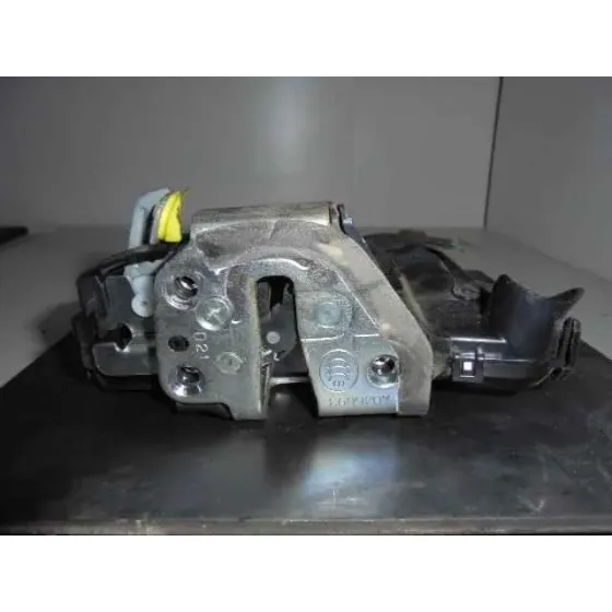 Cerradura Puerta Delantera Izquierda para Toyota Corolla (E15)