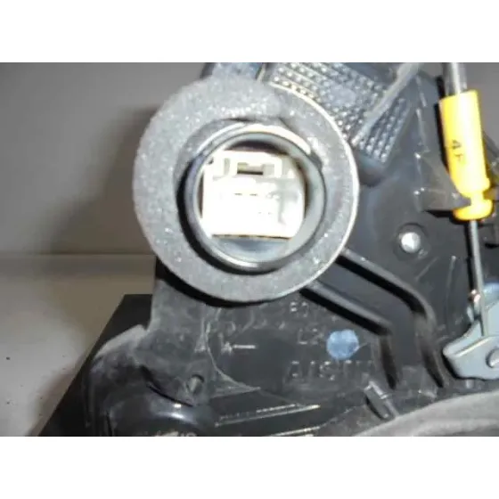 Cerradura Puerta Delantera Izquierda para Toyota Corolla (E15)