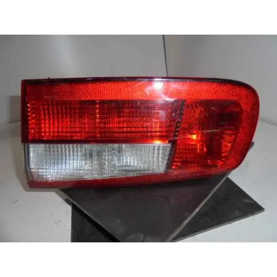 Piloto Trasero Derecho Interior para Renault Laguna Ii (Bg0)