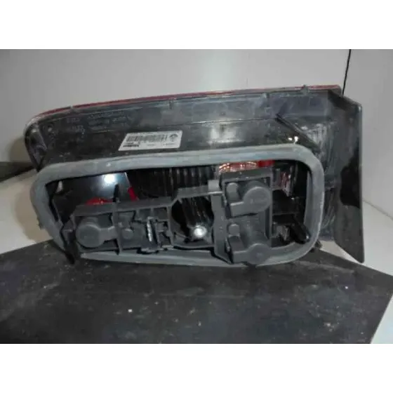 Piloto Trasero Derecho Interior para Renault Laguna Ii (Bg0)
