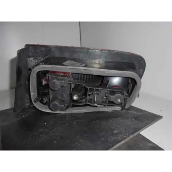 Piloto Trasero Izquierdo Interior para Renault Laguna Ii (Bg0)