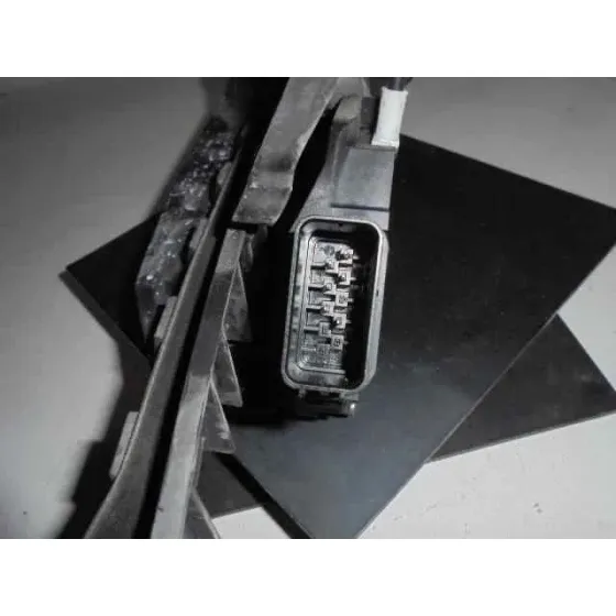 Cerradura Puerta Delantera Derecha para Ford Focus C-Max (Cap)