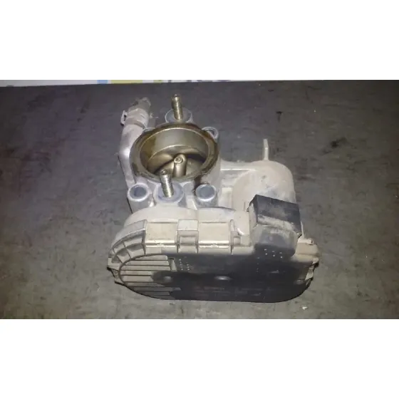 Caja Mariposa para Opel Corsa C
