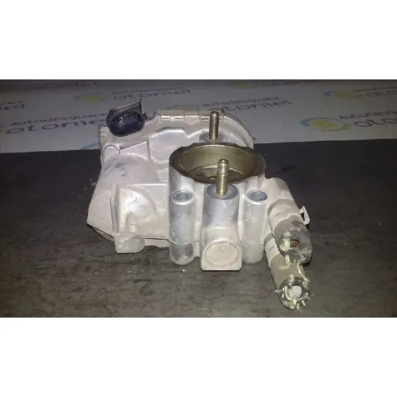 Caja Mariposa para Opel Corsa C