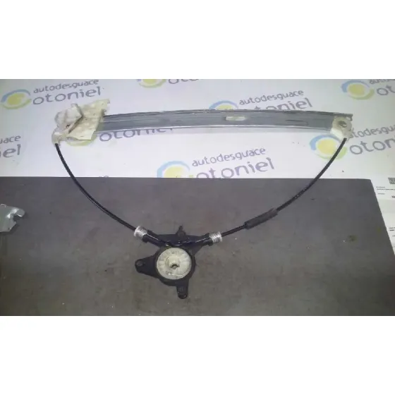 Elevalunas Delantero Derecho para Mazda 3 Berlina (Bk)