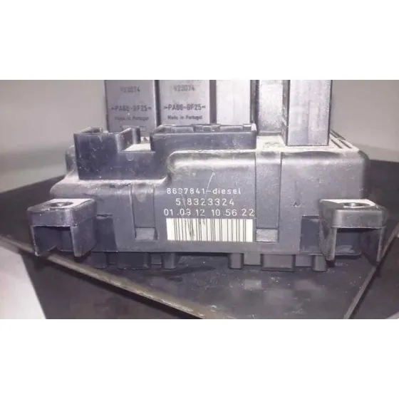 Caja Reles / Fusibles para Volvo S80 Berlina