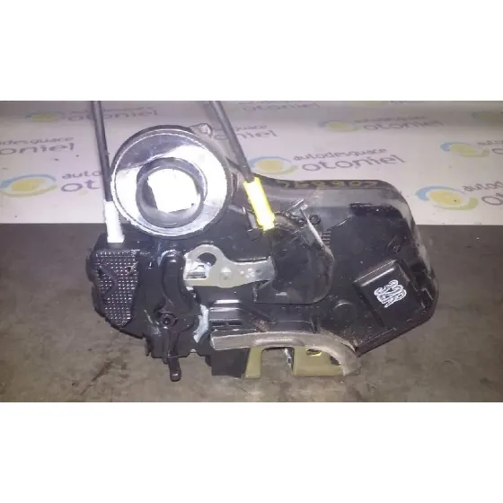 Cerradura Puerta Trasera Derecha para Toyota Corolla (E12)