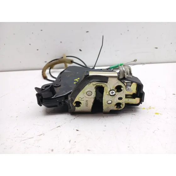Cerradura Puerta Delantera Derecha para Toyota Corolla (E12)