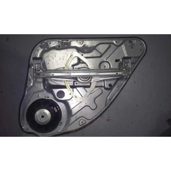Elevalunas Trasero Izquierdo para Ford Focus Berlina (Cap)
