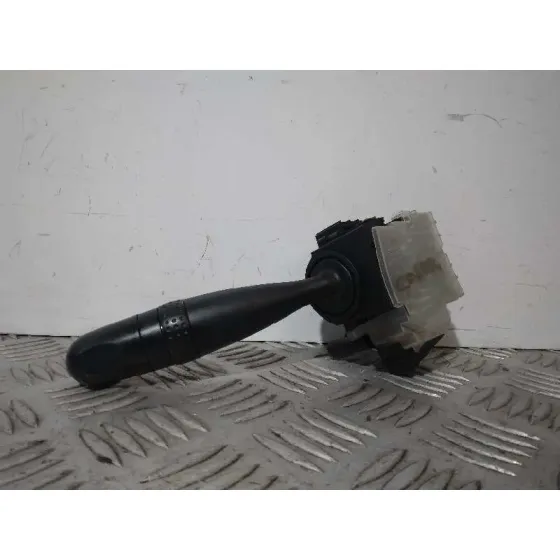 Mando Limpia para Toyota Corolla (E12)