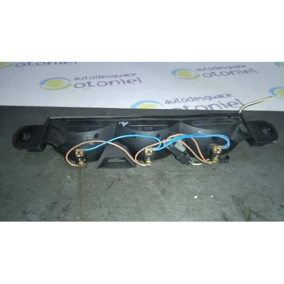 Luz Central De Freno para Chrysler Pt Cruiser (Pt)