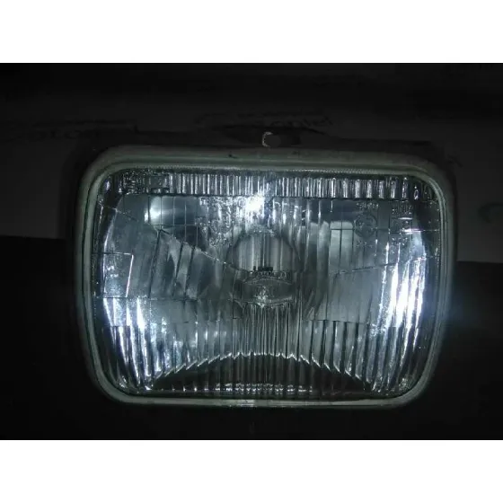 Faro Derecho para Daihatsu Feroza