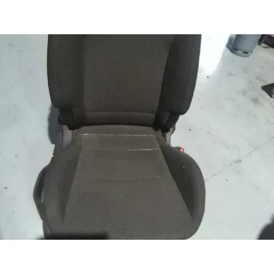Asiento Delantero Derecho para Kia Carens ( )