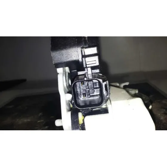 Cerradura Puerta Trasera Izquierda para Mitsubishi L 200 (Ka0/Kb0)