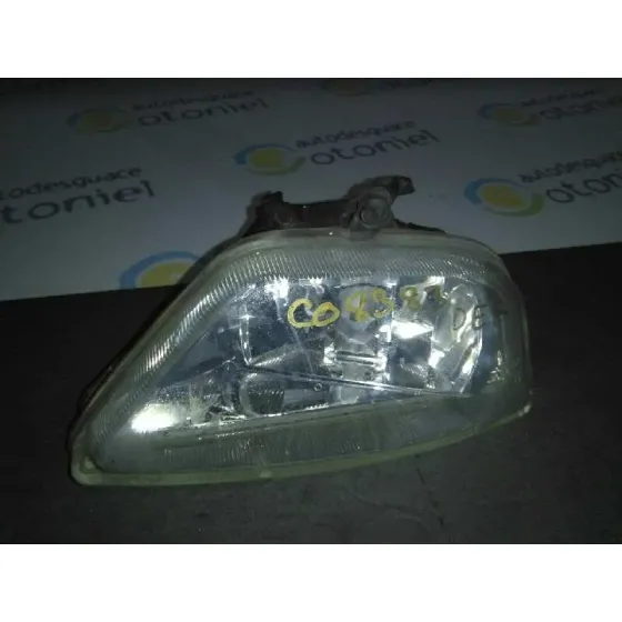 Faro Antiniebla Derecho para Ford Focus Berlina (Cak)