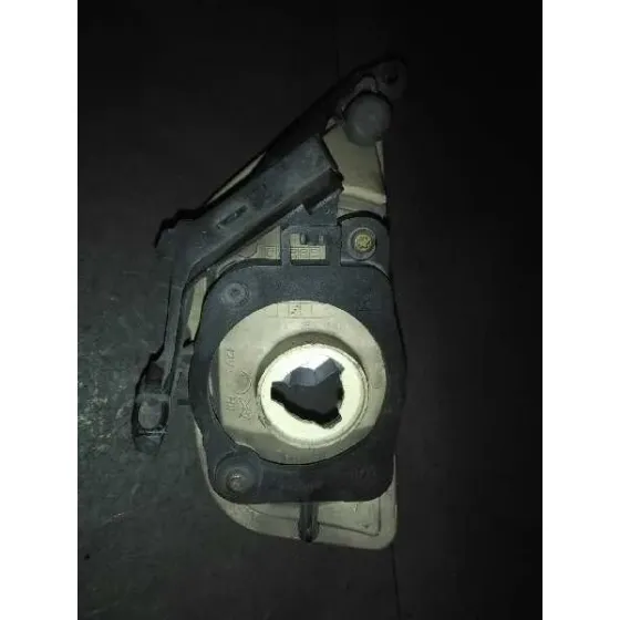 Faro Antiniebla Derecho para Ford Focus Berlina (Cak)