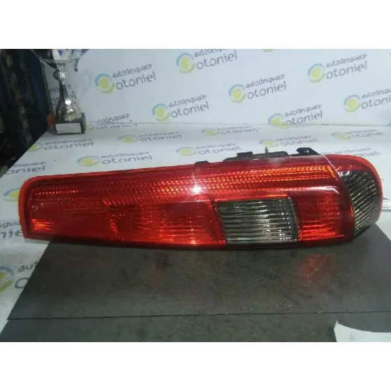 Piloto Trasero Derecho para Ford Fiesta (Cbk)