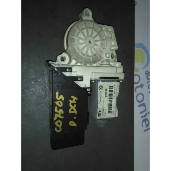 Motor Elevalunas Delantero Derecho para Seat Leon (1M1)