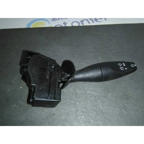 Mando Limpia para Ford Fiesta (Cbk)
