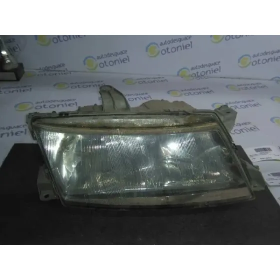 Faro Derecho para Saab 9-5 Sedan