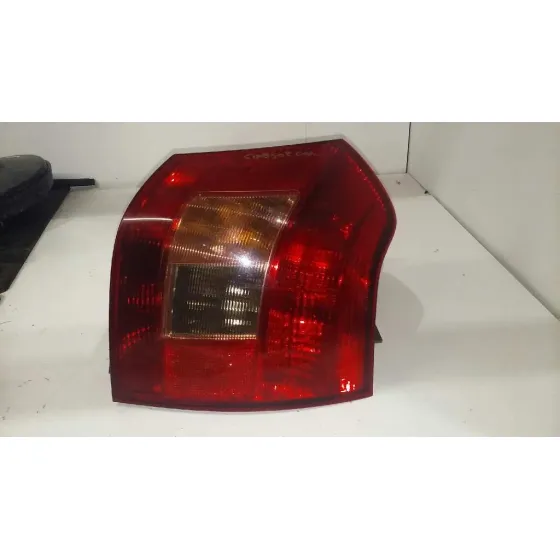 Piloto Trasero Derecho para Toyota Corolla (E12)
