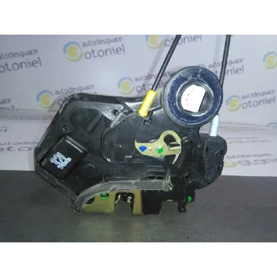 Cerradura Puerta Trasera Izquierda para Toyota Corolla (E12)