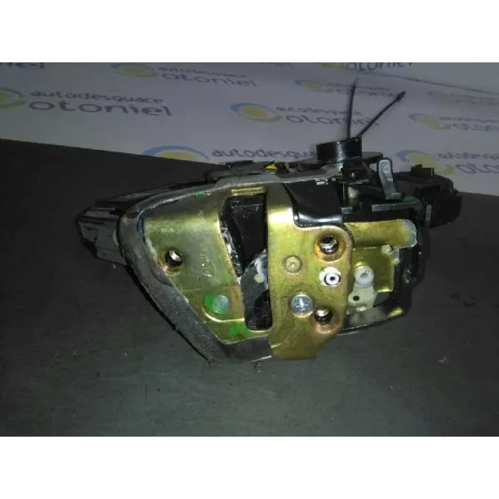 Cerradura Puerta Trasera Izquierda para Toyota Corolla (E12)