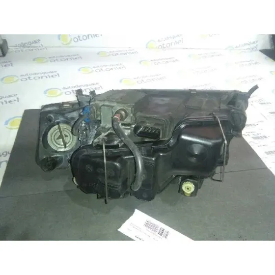 Faro Derecho para Audi Allroad Quattro (4B5)