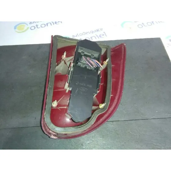 Piloto Trasero Derecho para Ford Mondeo Berlina (Gd)