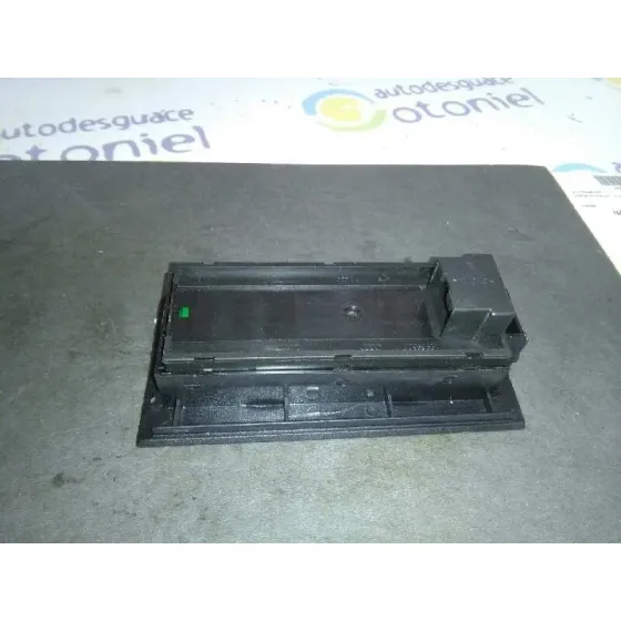 Mando Elevalunas Delantero Izquierdo para Audi Allroad Quattro (4B5)