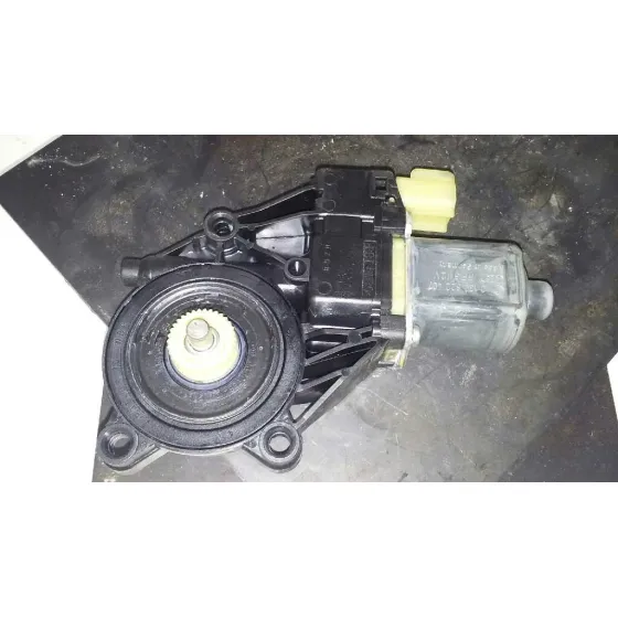 Motor Elevalunas Delantero Derecho para Ford Fiesta (Cb1)