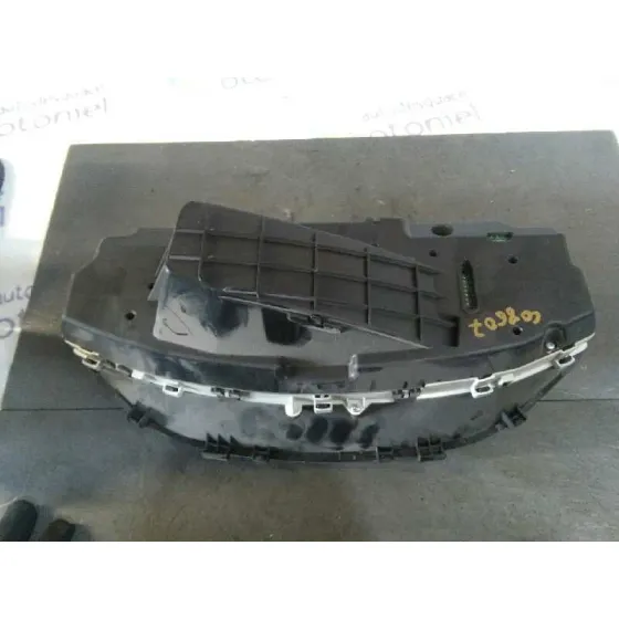 Cuadro Instrumentos para Toyota Yaris