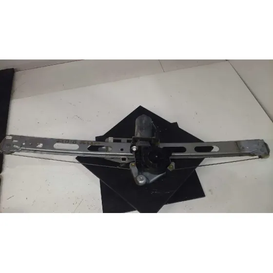 Elevalunas Delantero Derecho para Mercedes-Benz Clase A (W168)