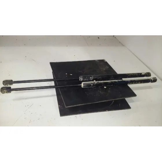 Amortiguadores Maletero / Porton para Mercedes-Benz Clase A (W176)